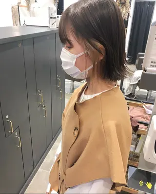 ショート カラー 細沼 葵のヘアスタイル