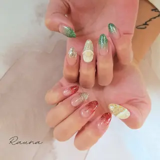 ネイル Rauna nailsalon のネイルデザイン