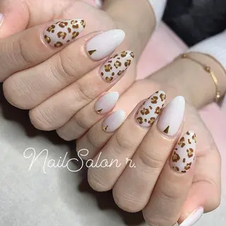 ネイル Nailsalon r.のネイルデザイン
