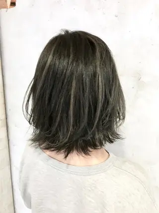 ミディアム 新井 広樹のヘアスタイル