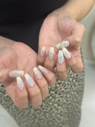 ネイル Elegancia. Hiromiのネイルデザイン