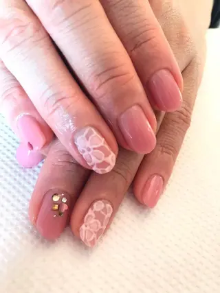 ネイル 髙城 亜紀のネイルデザイン