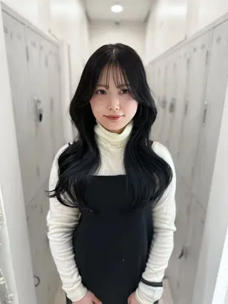 セミロング カラー パーマ ヘアアレンジ CHIHIRO🤍 色っぽ韓国ヘアのヘアスタイル