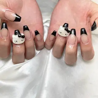 ネイル Manamǐ 個性派のネイルデザイン