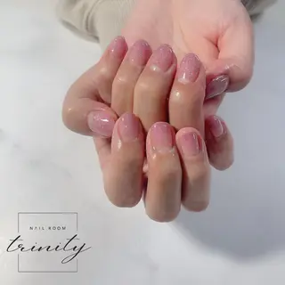 ネイル Trinity ネイリストスタッフのネイルデザイン