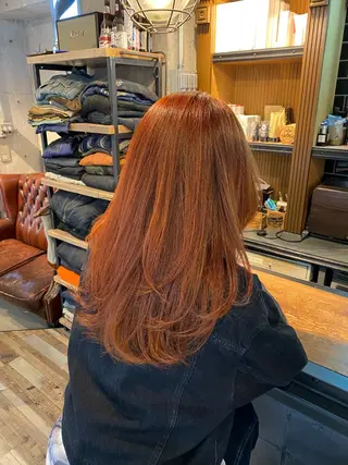 カラー merry craftsman's factory所属・Hikari .のヘアスタイル