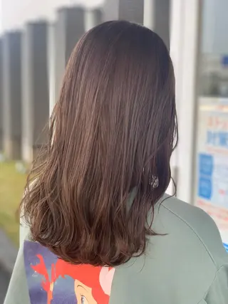 ロング カラー 坂井 水菜美のヘアスタイル