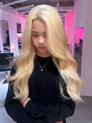 ロング ブリーチカラー 特化/MAHIROのヘアスタイル