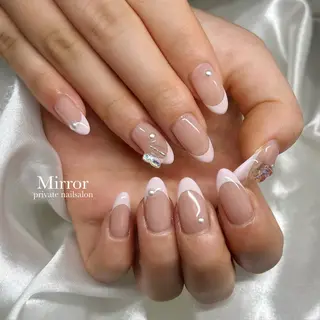 ネイル nailsalon Mirrorのネイルデザイン
