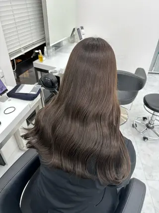 ミディアム rio🧚🏻‍♀️ 暖色/グレージュのヘアスタイル