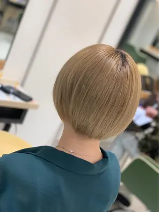 ショート 髪質改善ストレート アオヤギのヘアスタイル