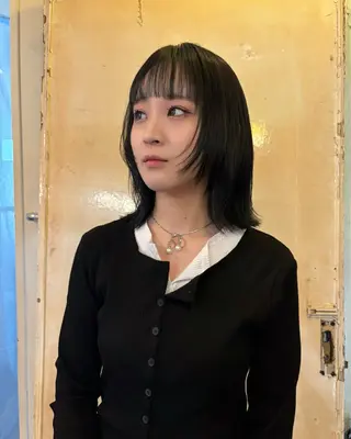 ミディアム sea's所属・平果帆/レイヤー /矢場町/ブリーチのヘアスタイル
