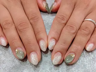 ネイル nail  -es-のネイルデザイン