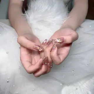 ネイル Nailsalon Lightsのネイルデザイン