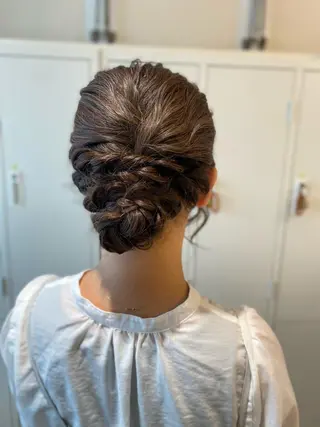 ヘアアレンジ ase.糸島店所属・UEDA AYAのヘアスタイル