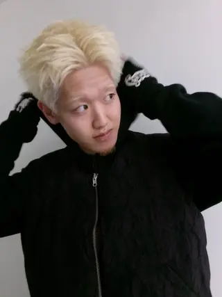 ショート カラー 名古屋栄/ブリーチ/ ボブ🧃木下桃嘉のヘアスタイル