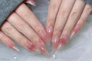 ネイル あゆ🎀/ワンホンネ イル/痛ネイルのネイルデザイン