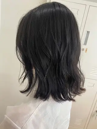 ミディアム ulQua 戸田のヘアスタイル