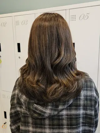 セミロング カラー ミク🇰🇷 /Agu hairのヘアスタイル