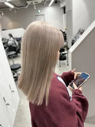 セミロング カラー ✨【公式】 juhl.横浜✨のヘアスタイル