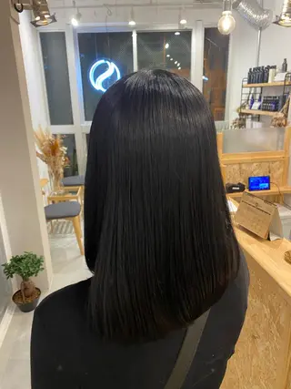 ミディアム カラー 松本 莉央のヘアスタイル