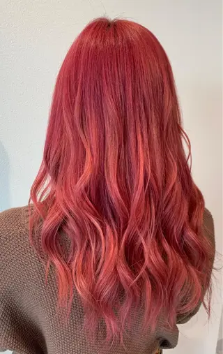 ロング Lilly【リリー】所属・Lilly 中谷友里のヘアスタイル