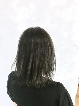 ミディアム 新井 広樹のヘアスタイル