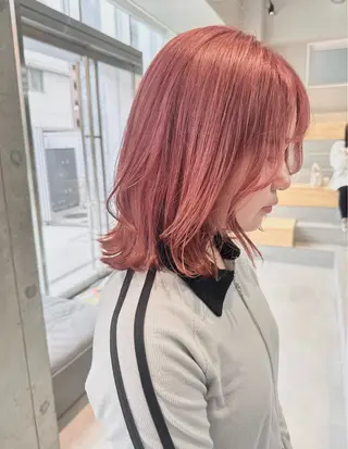 セミロング カラー 染谷 遥花のヘアスタイル