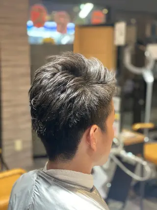 メンズ 尾崎 優也のヘアスタイル