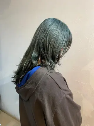 セミロング カラー 髪質改善 🧶小林賢人のヘアスタイル