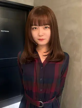 セミロング カラー デザイン/アレンジ ❤︎イシイレイのヘアスタイル