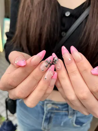 ネイル 宮澤 朱里のネイルデザイン