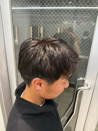 ショート カラー メンズ nico TOKYO所属・ニュアンス/ センターパート/イノのヘアスタイル