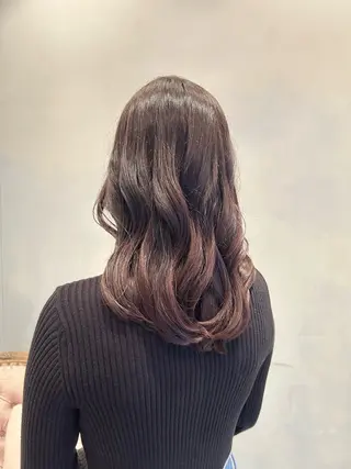 セミロング chord seventh コードセブンス所属・Manaka ☺︎のヘアスタイル