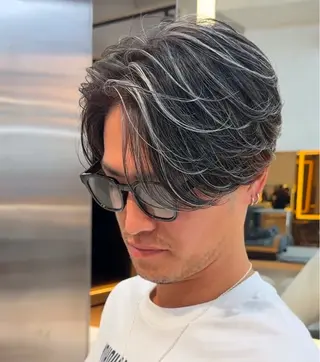 カラー メンズ 白髪ぼかし/白髪 メッシュ/ゆうとのヘアスタイル