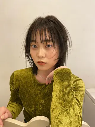 ミディアム カラー vixus mamiのヘアスタイル