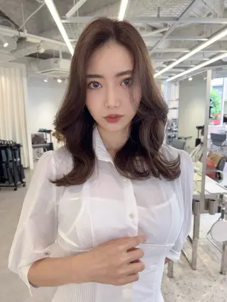 セミロング カラー 韓国ハッシュカット/ 新宿/髪質改善/岡崎のヘアスタイル