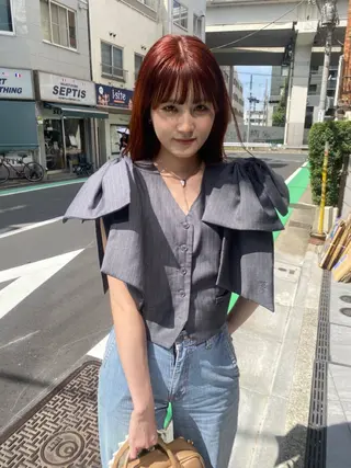 ロング 室谷 侑奈のヘアスタイル