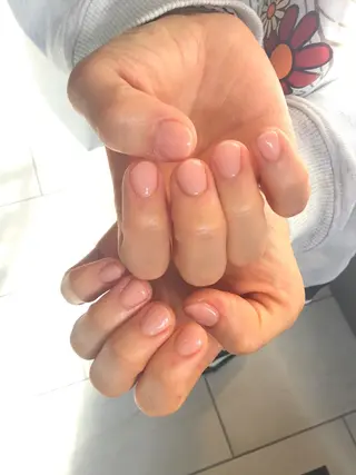 ネイル Nest 岩崎のネイルデザイン