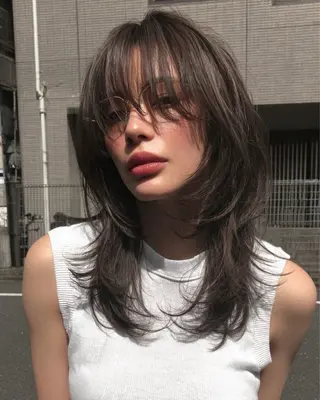 ミディアム ニワ/レイヤーカット /透明感カラー💎のヘアスタイル