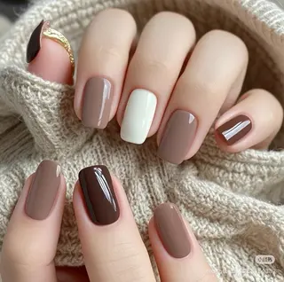 ネイル ATULA Nail 💅チップ長さだしのネイルデザイン