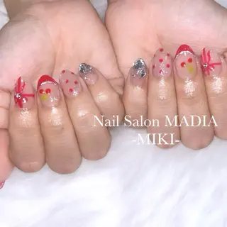 ネイル MADIA本厚木店所属・MADIA _mikiのネイルデザイン