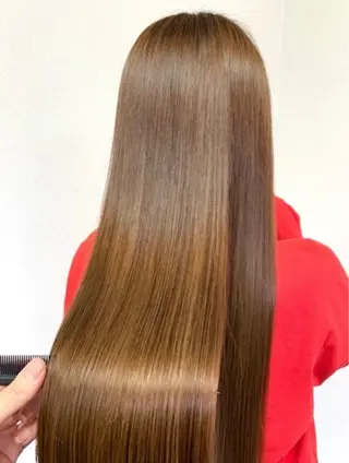 ロング Eleanor名古屋 西浦杏音のヘアスタイル