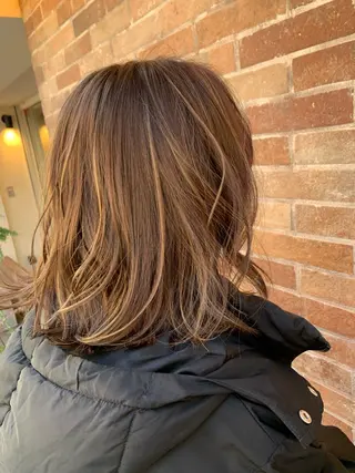 ミディアム カラー t.a.g所属・韓国レイヤー×艶髪 ハイトーンRyukiのヘアスタイル