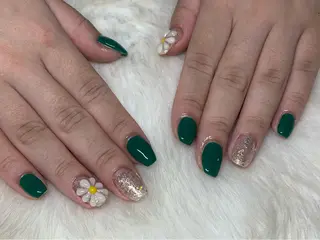 ミディアム Kono Nanamiのネイルデザイン