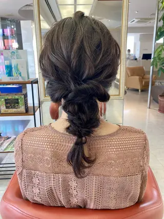 セミロング ヘアアレンジ 小森 衣純のヘアスタイル