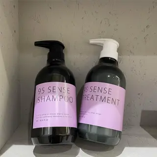 CYAN by artefice所属・安達 萌花のヘアスタイル