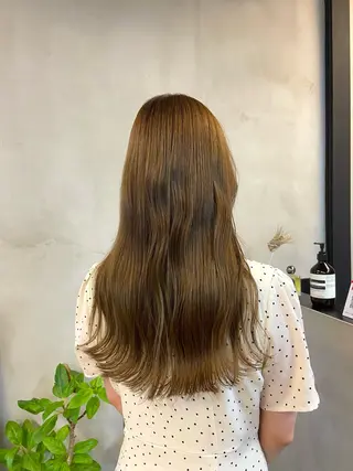 ミディアム カラー esu 心斎橋店所属・mana／ブリーチ なし／ベージュ／暖色のヘアスタイル