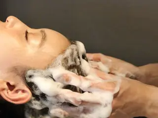 HIROKI/艶カラ ー/くびれショートのヘアスタイル