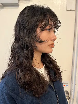 セミロング パーマ ✴︎UNU ✴︎モエカのヘアスタイル